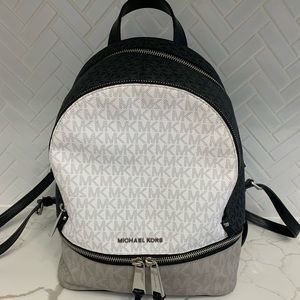 Super cute backpack, lightweight!